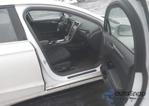 2015 Ford Fusion Se z USA, uszkodzony, nr VIN 1FA6P0H77F5108334